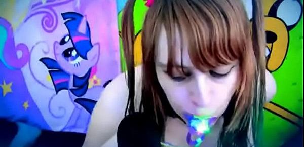  beauty sucking and licking lollipop ear to ear asmr